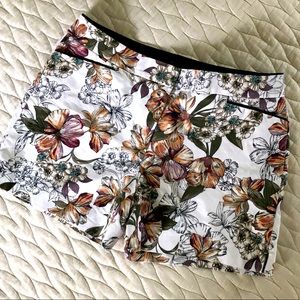 Cute White House Black Market Floral Shorts